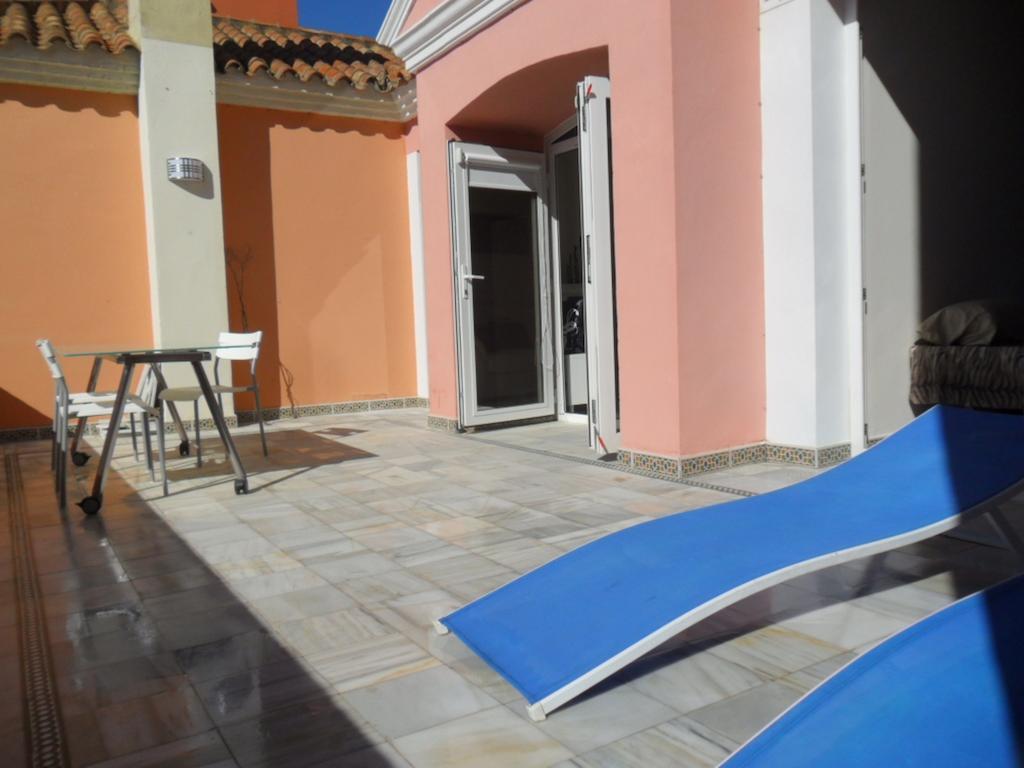 Apartamentos Aloha2 El Puerto de Santa María Szoba fotó